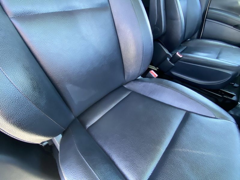 2017 Mercedes-Benz Metris Passenger Van PassengerImage 11