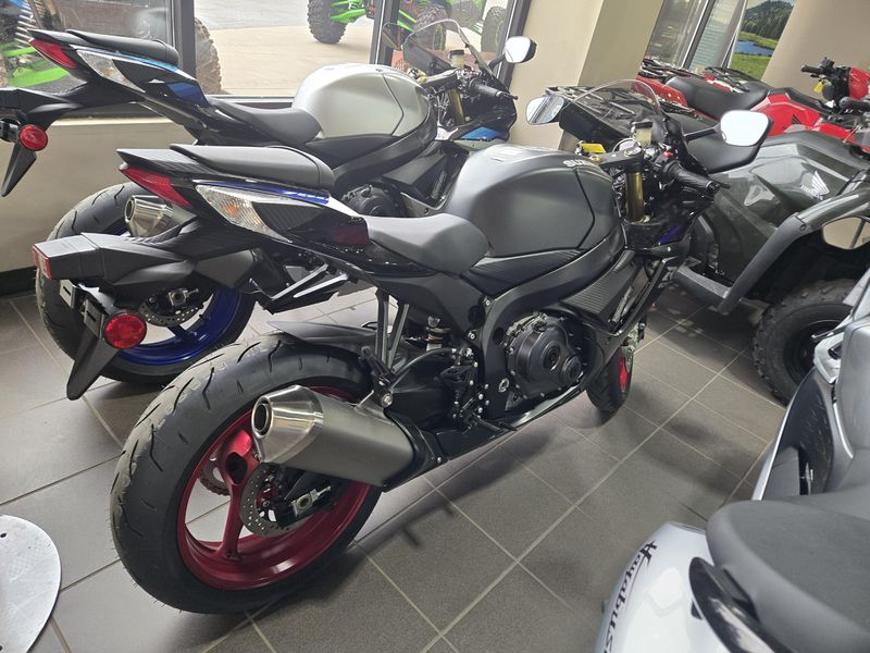 NEW 2026 SUZUKI GSXR750 Image 3