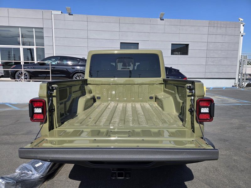 New 2026 Jeep Gladiator Rubicon 4x4