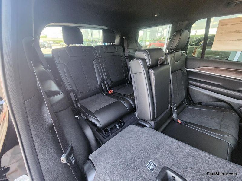 New 2026 Jeep Grand Cherokee L Laredo Altitude 4x4