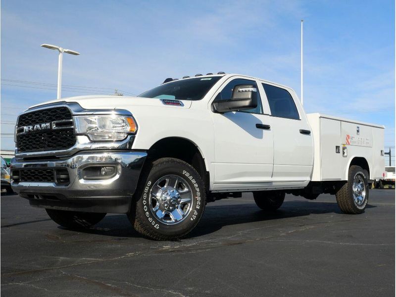 2024 RAM 2500 Tradesman Crew Cab 4x4 8