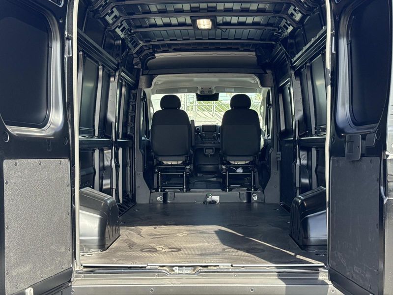 New 2026 RAM Promaster 2500 Slt Cargo Van High Roof 159' Wb