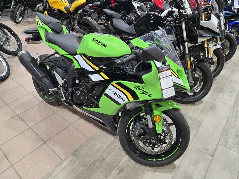 USED 2025 KAWASAKI NINJA ZX6R ABS KRT EDITION Image 1