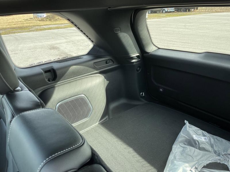 2024 Jeep Cherokee Limited 4xe photo 13