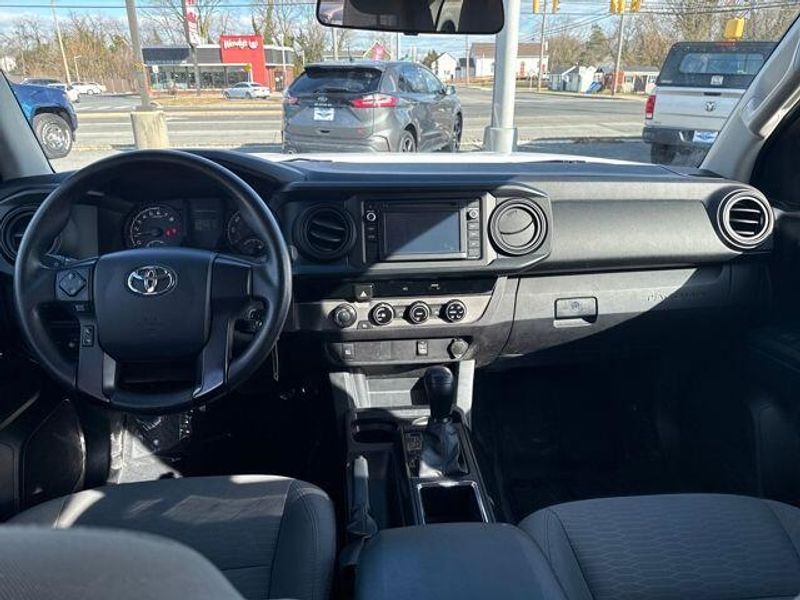 2017 Toyota Tacoma SR