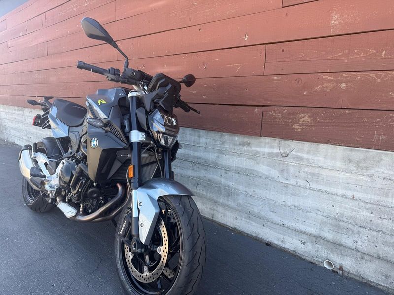 2023 BMW F 900 R 