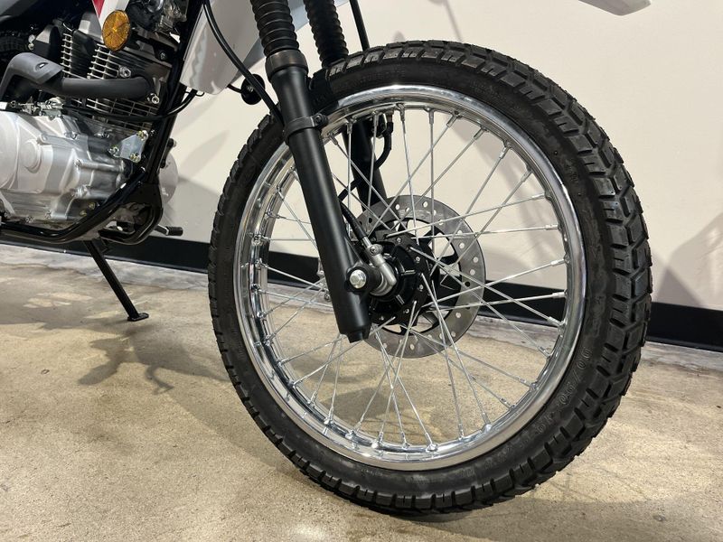 New 2025 Honda XR150L Image 10
