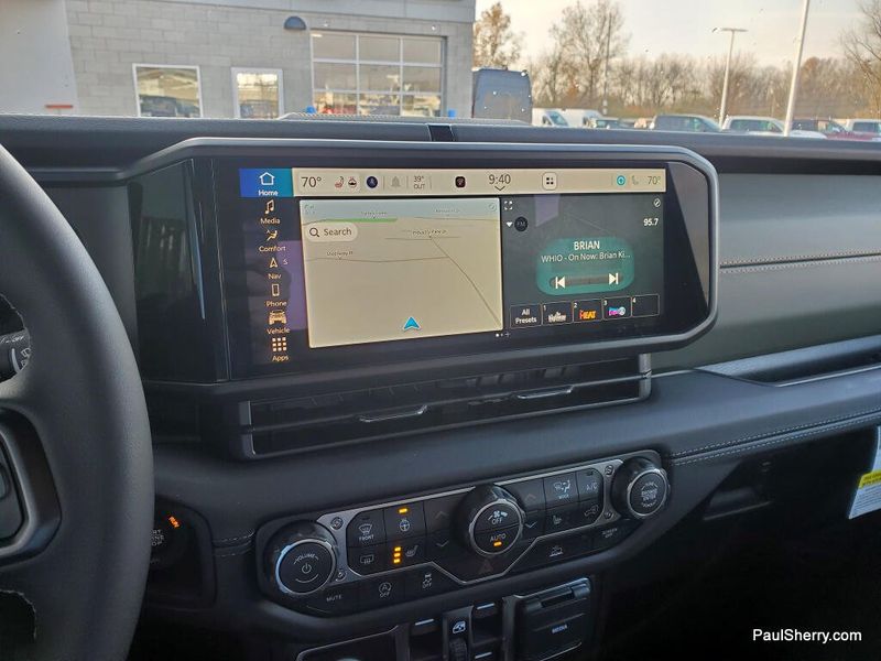 New 2026 Jeep Gladiator Mojave 4x4