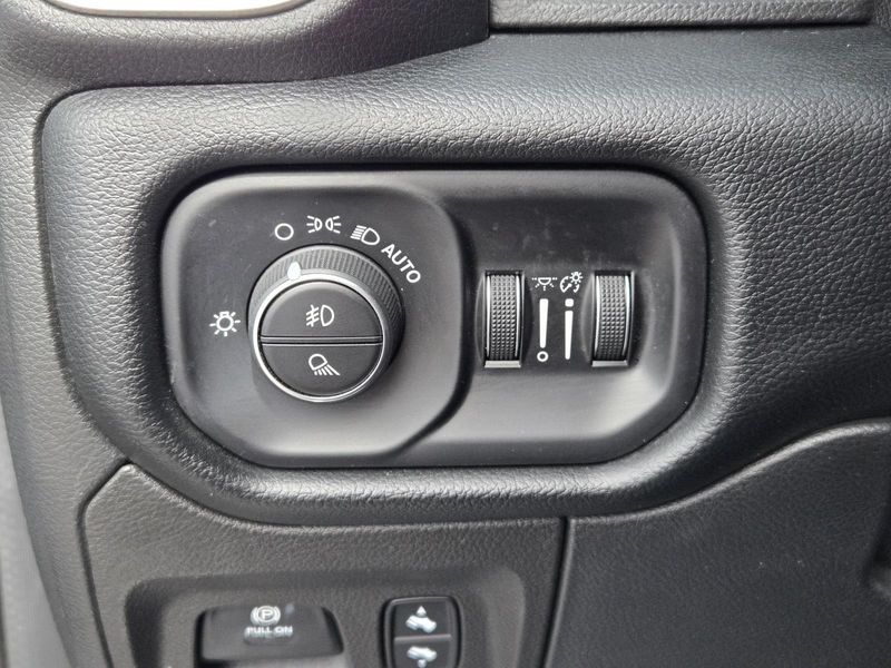 Used 2021 RAM 1500 Laramie 4x4 Crew Cab 5'7 Box