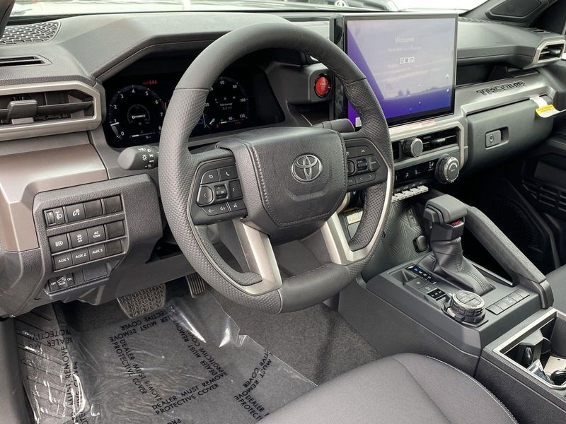 2024 Toyota Tacoma TRD Off RoadImage 13