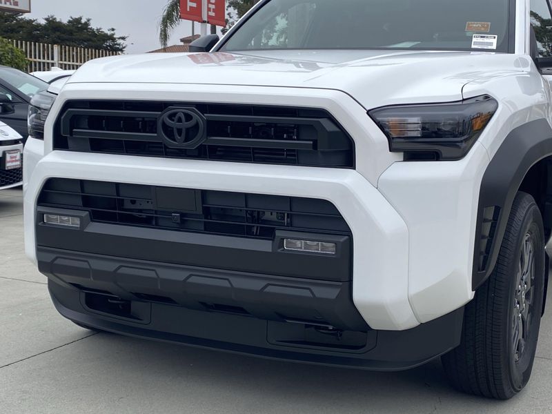 New 2025 Toyota 4Runner SR5Image 7