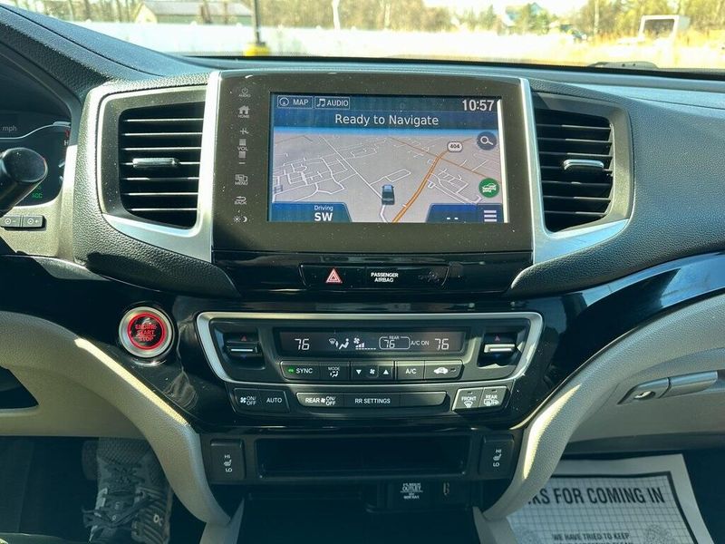 2018 Honda Ridgeline RTL-EImage 8
