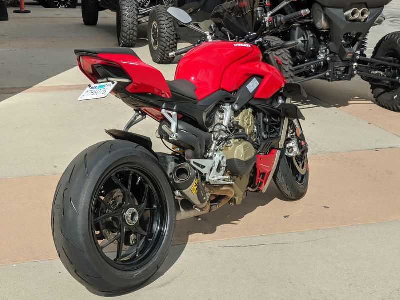 Used 2021 Ducati STREETFIGHTER V4 Image 17