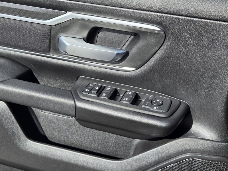 2025 Ram 1500 Big Horn photo 18