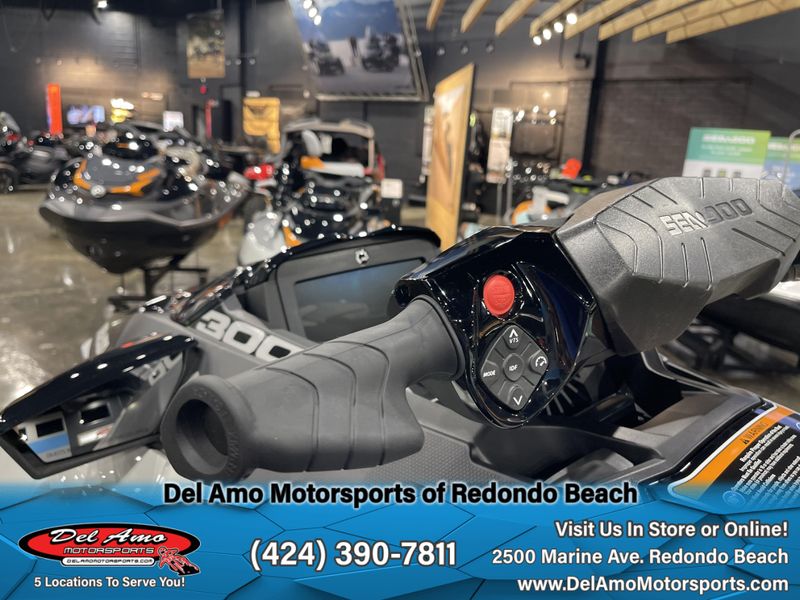 2024 Sea-Doo GTX LIMITED 300 (SOUND SYSTEM) Image 4