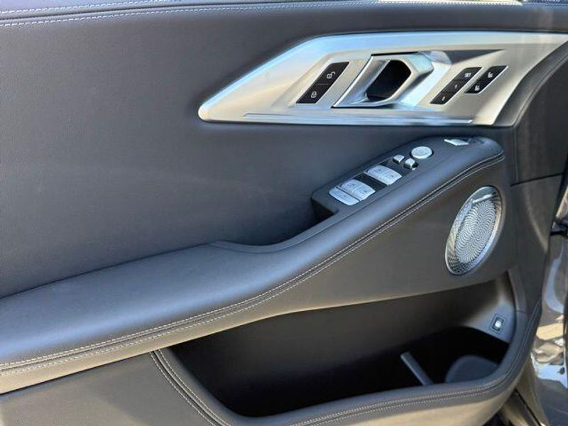 New 2026 BMW XM LabelImage 15