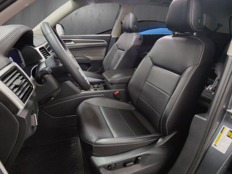 Used 2022 Volkswagen Atlas AWD V6 SE w/Technology/SunroofImage 13