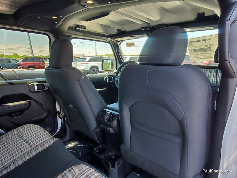New 2026 Jeep Wrangler 4-door 85th Anniversary Edition