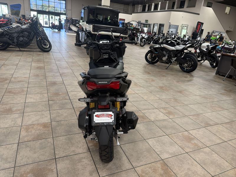 New 2027 Honda ADV160 Image 16