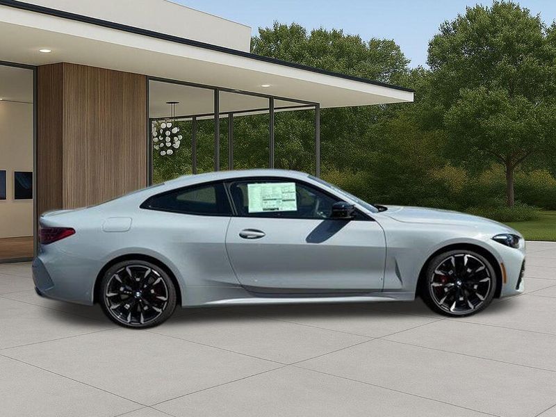 New 2026 BMW 4 Series M440iImage 7