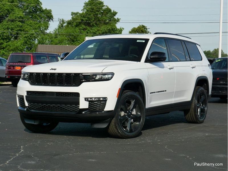 2024 Jeep Grand Cherokee L Limited 4x4Image 7