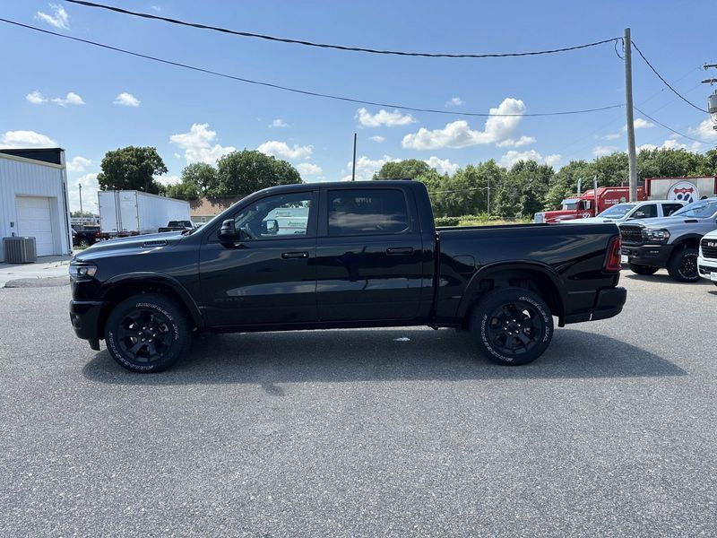 2025 RAM 1500 Big Horn Crew Cab 4x4 5