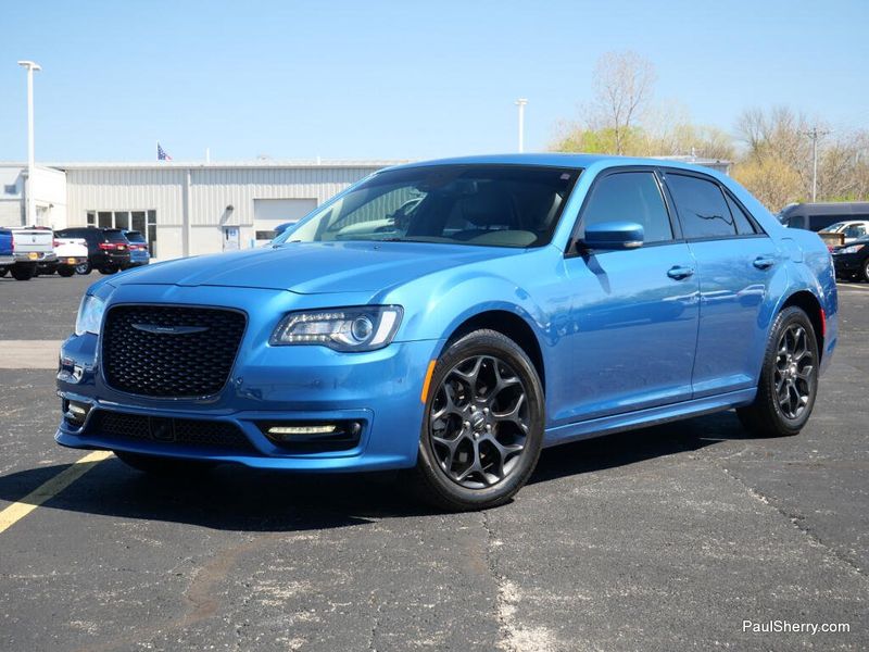 Used 2023 Chrysler 300 Touring L