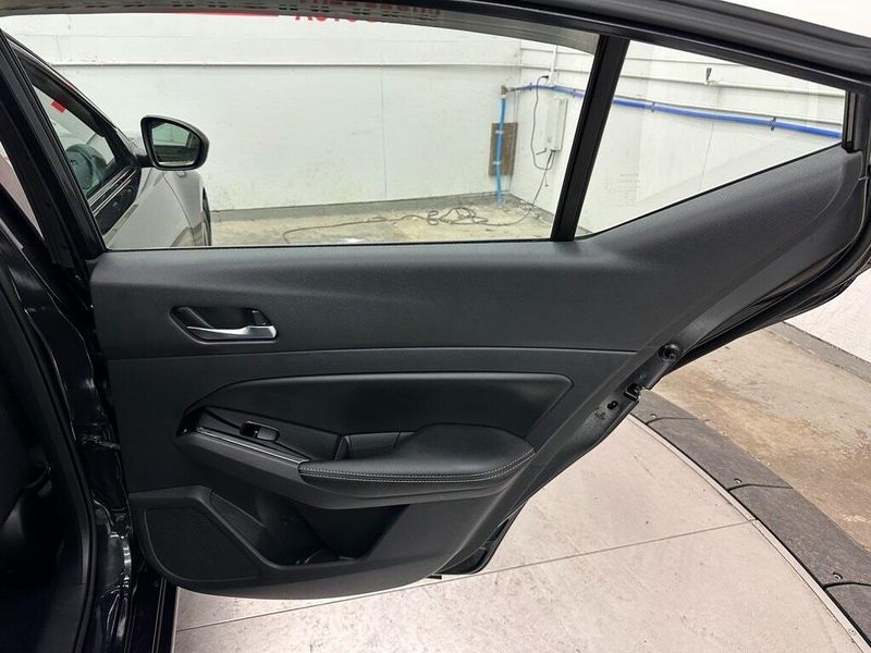 2021 Nissan Altima 2.5 SVImage 24