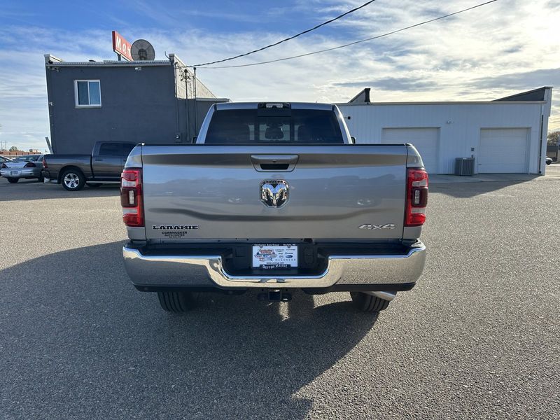 2024 RAM 3500 Laramie Crew Cab 4x4 6