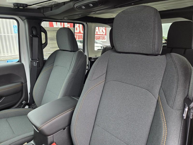 New 2025 Jeep Wrangler 4-door Sahara