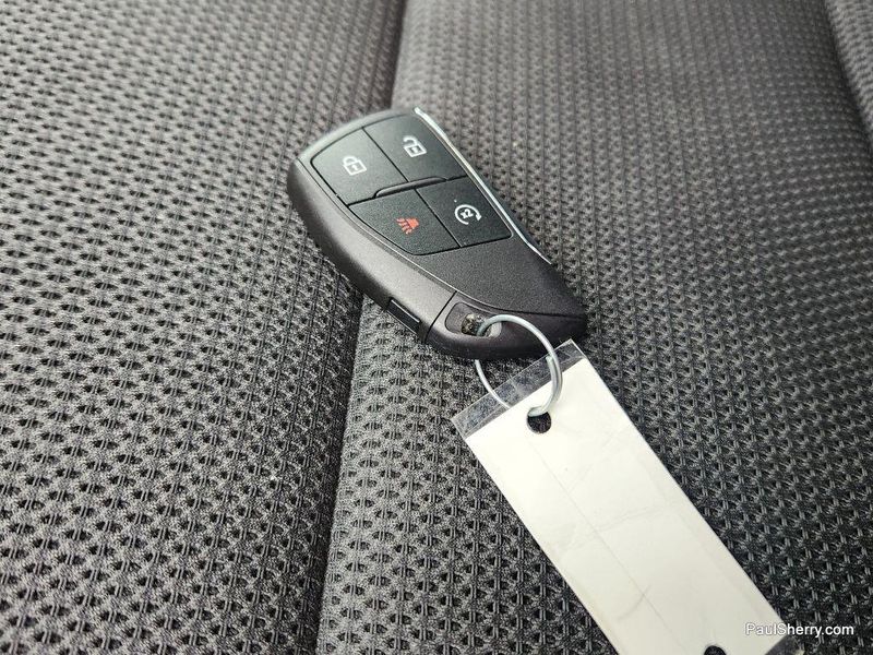 Used 2024 GMC Canyon Elevation