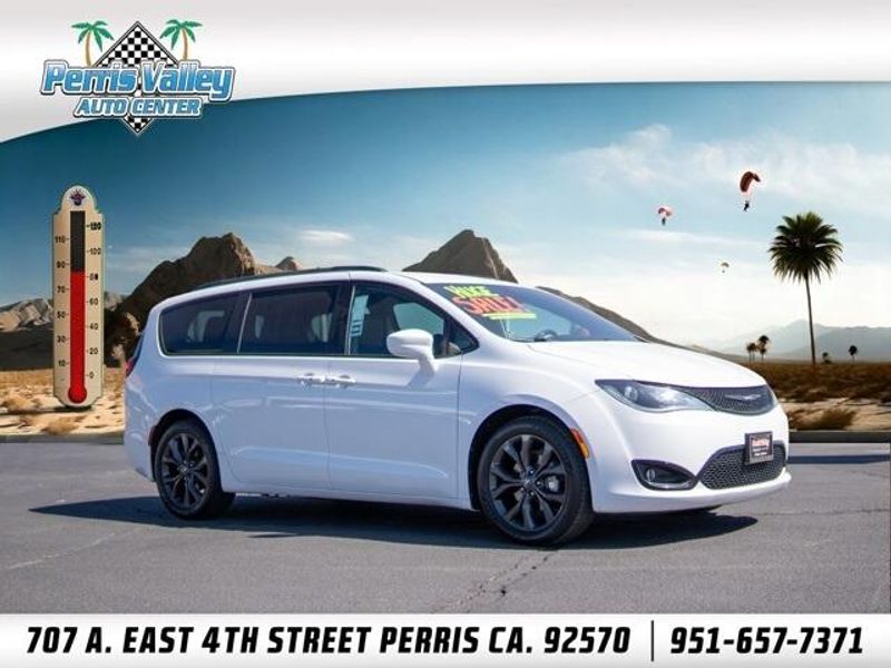 2019 Chrysler Pacifica Touring L PlusImage 1