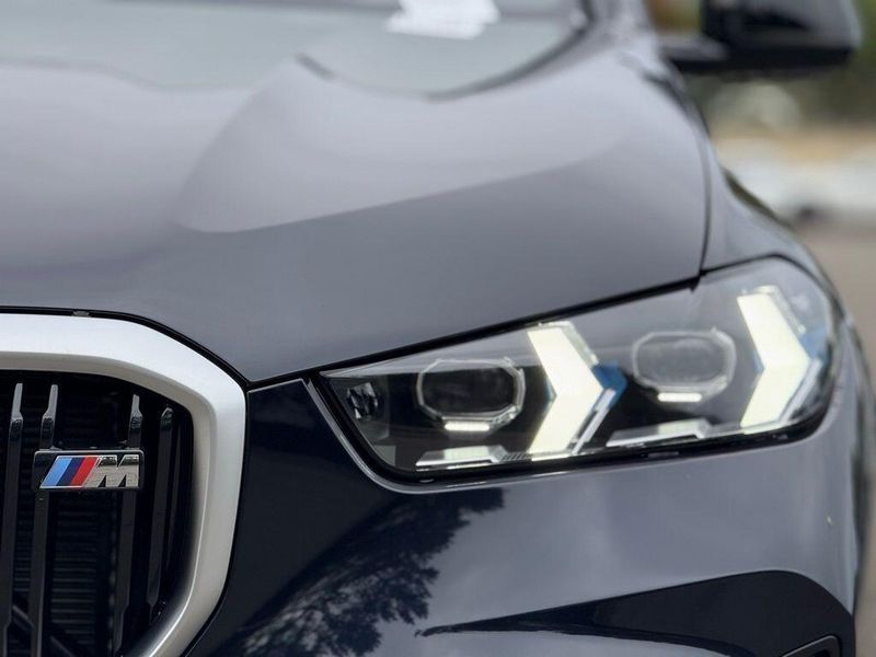 New 2026 BMW X5 M60iImage 12