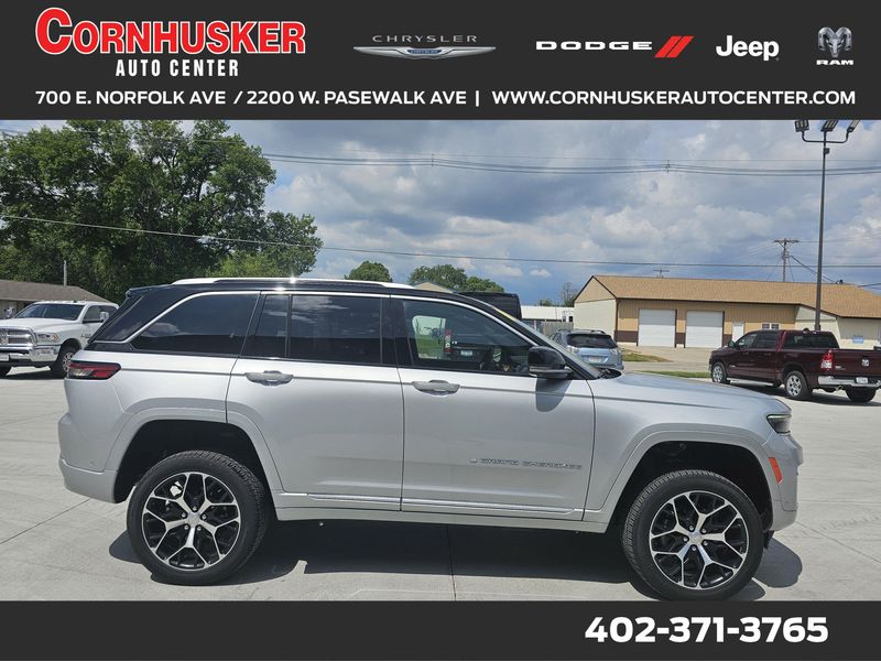 2023 Jeep Grand Cherokee Summit Reserve 4xeImage 1