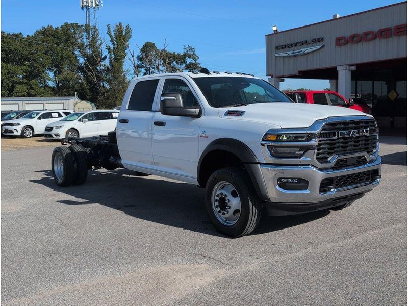 New 2026 RAM 5500 Tradesman Chassis Crew Cab 4x4 84