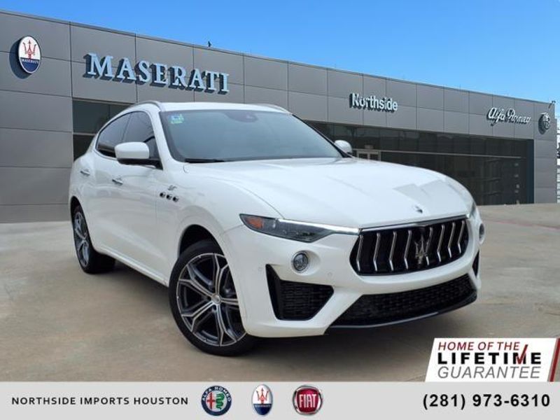 2022 Maserati Levante GTImage 1