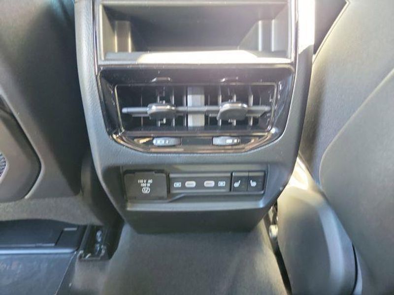 New 2026 Jeep Grand Cherokee Limited 4x4