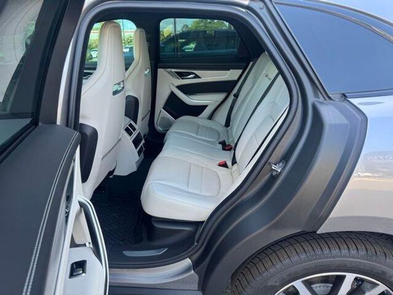 2026 Jaguar F-PACE R-Dynamic S