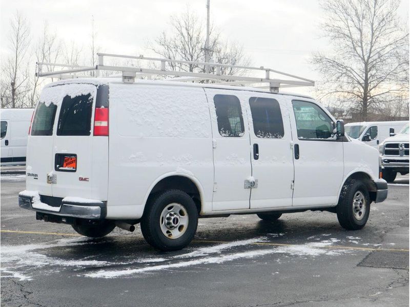 2014 GMC Savana 2500 Work VanImage 10