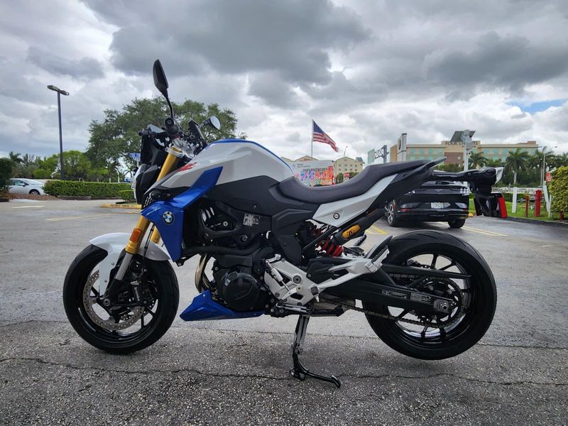 Used 2022 BMW F 900 R Image 5