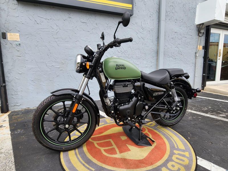 New 2024 Royal Enfield METEOR 350 Image 4
