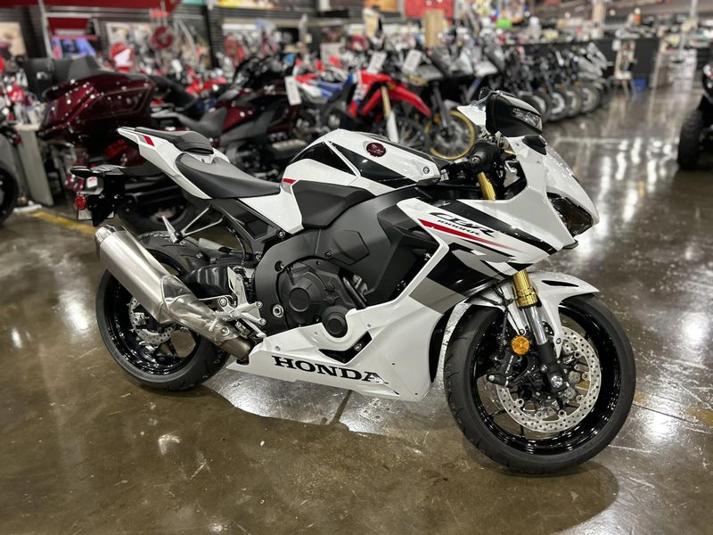 New 2026 Honda CBR1000RR ABS Image 2