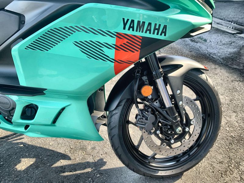 New 2026 Yamaha YZF-R3 ABS Image 17