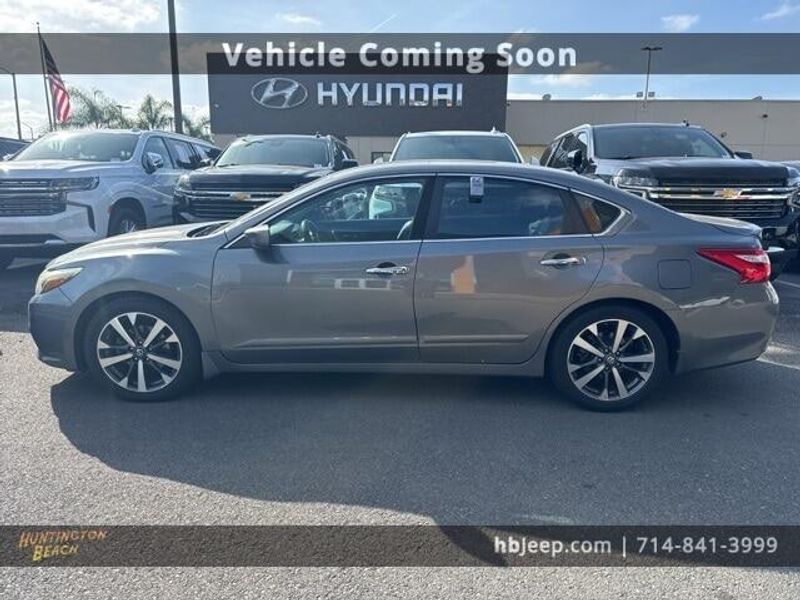 2016 Nissan Altima 2.5 SRImage 7