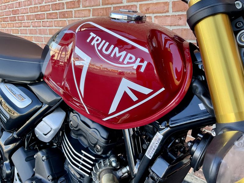 2024 Triumph Speed 400   Motoworks Chicago 312-738-4269 motoworkschicago.com 