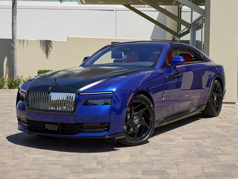 2025 Rolls-Royce Spectre Image 1