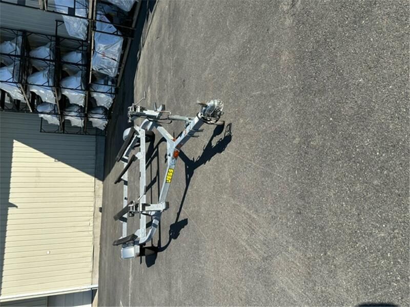 Used 2017 YACHT CLUB DOUBLE PWC Image 4