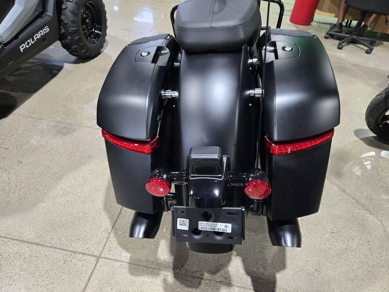 NEW 2025 INDIAN MOTORCYCLE CHALLENGER DARK HORSE 112 RA 49ST Image 10