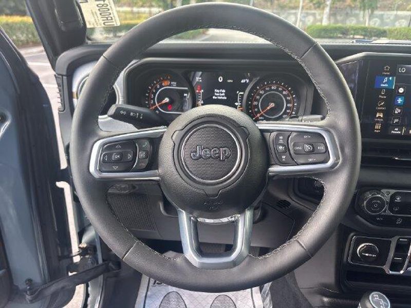 Used 2026 Jeep Wrangler SaharaImage 13