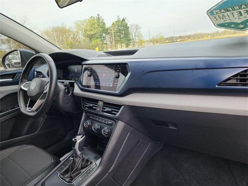 2022 Volkswagen Taos 1.5T SEImage 30
